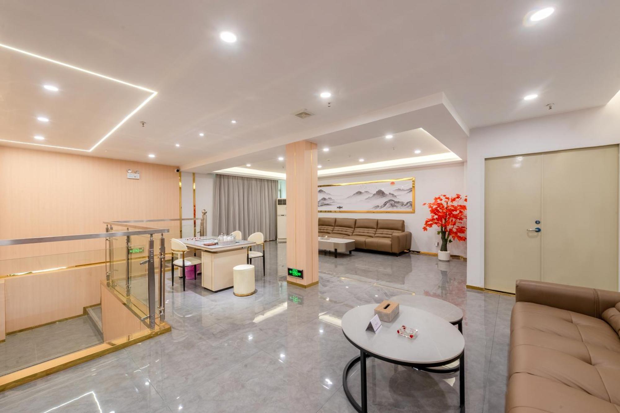 Huahang Hotel - Guangzhou Baiyun International Airport - Free Airport Shuttle Bus Eksteriør billede