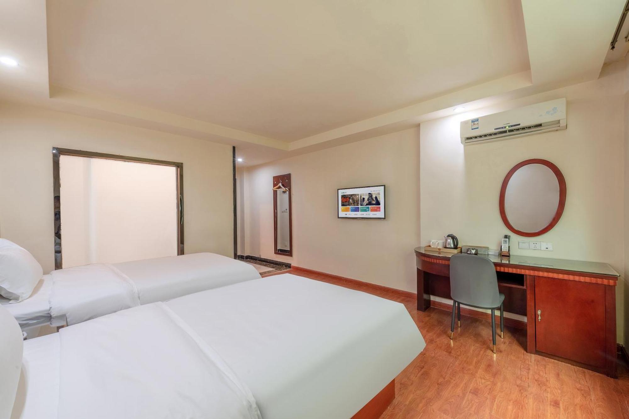 Huahang Hotel - Guangzhou Baiyun International Airport - Free Airport Shuttle Bus Eksteriør billede