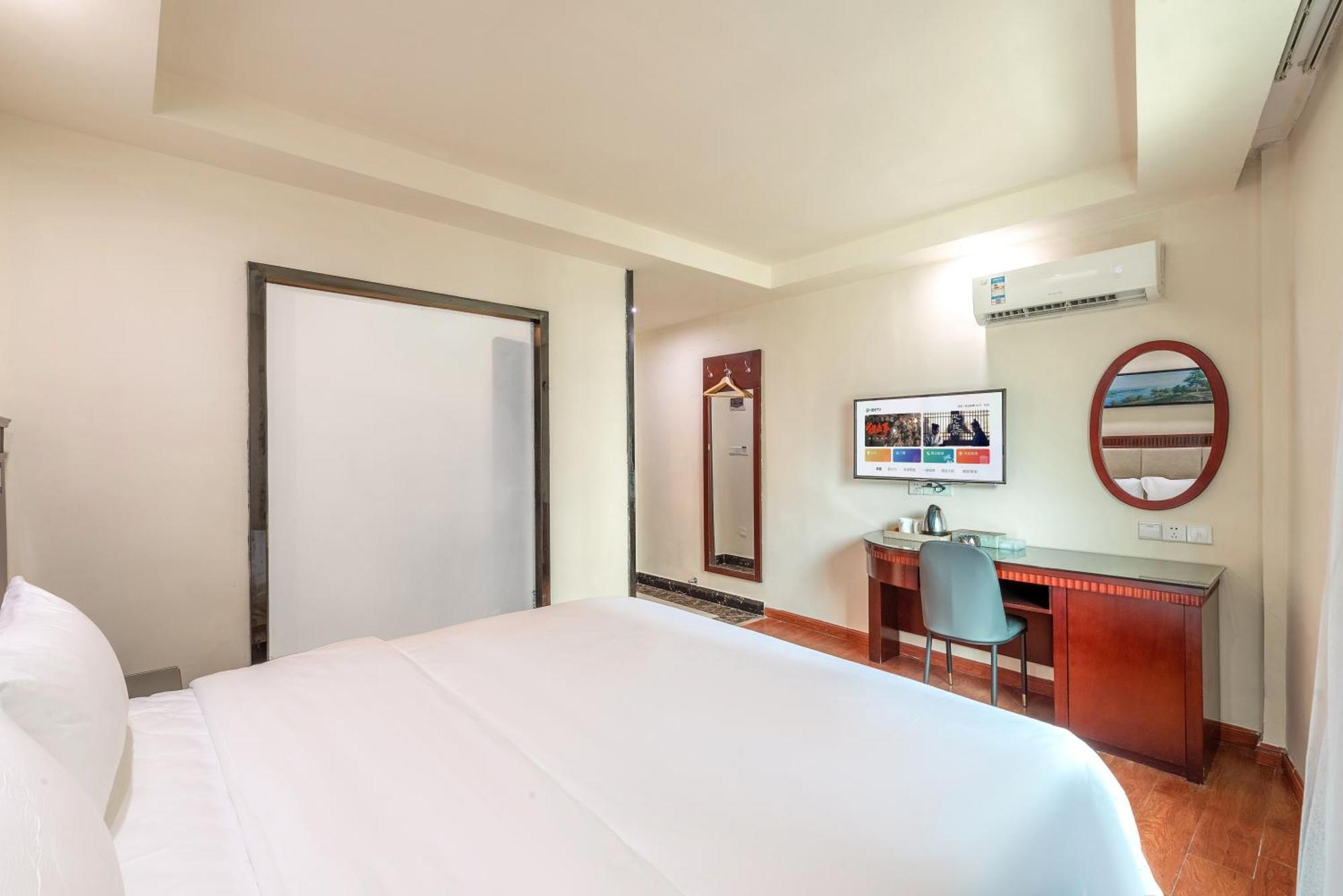 Huahang Hotel - Guangzhou Baiyun International Airport - Free Airport Shuttle Bus Eksteriør billede